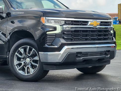 Certified 2024 Chevrolet Silverado 1500 LT AWD/4WD image 3