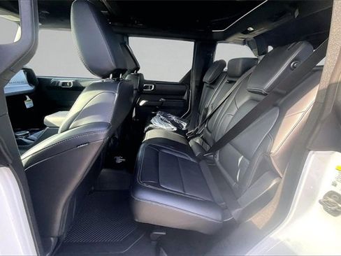 New 2025 Ford Bronco Outer Banks image 9