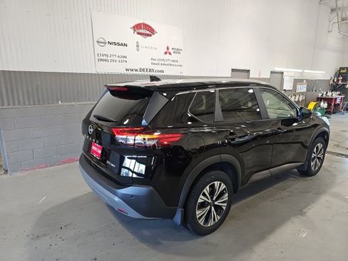 Certified 2023 Nissan Rogue SV w/ SV Premium B Package AWD/4WD image 3