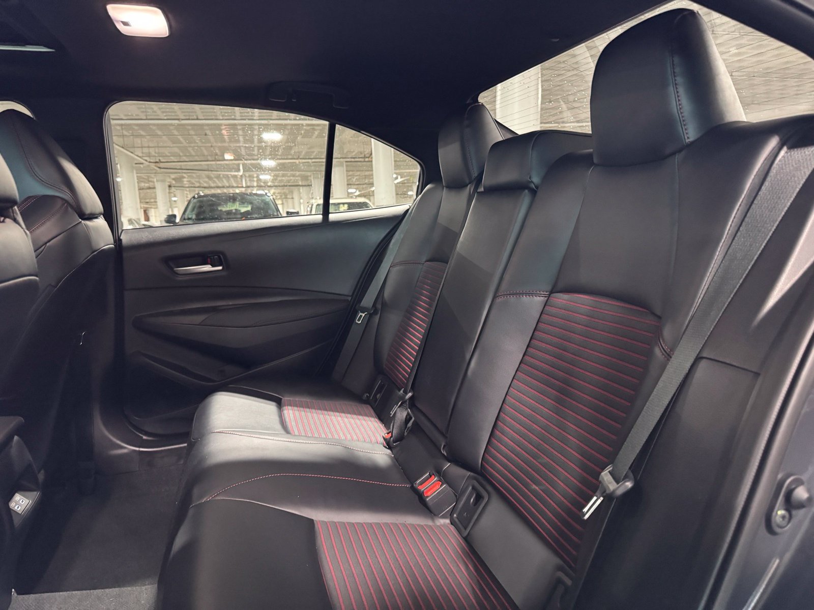 Used 2026 Toyota Corolla XSE FWD image 30