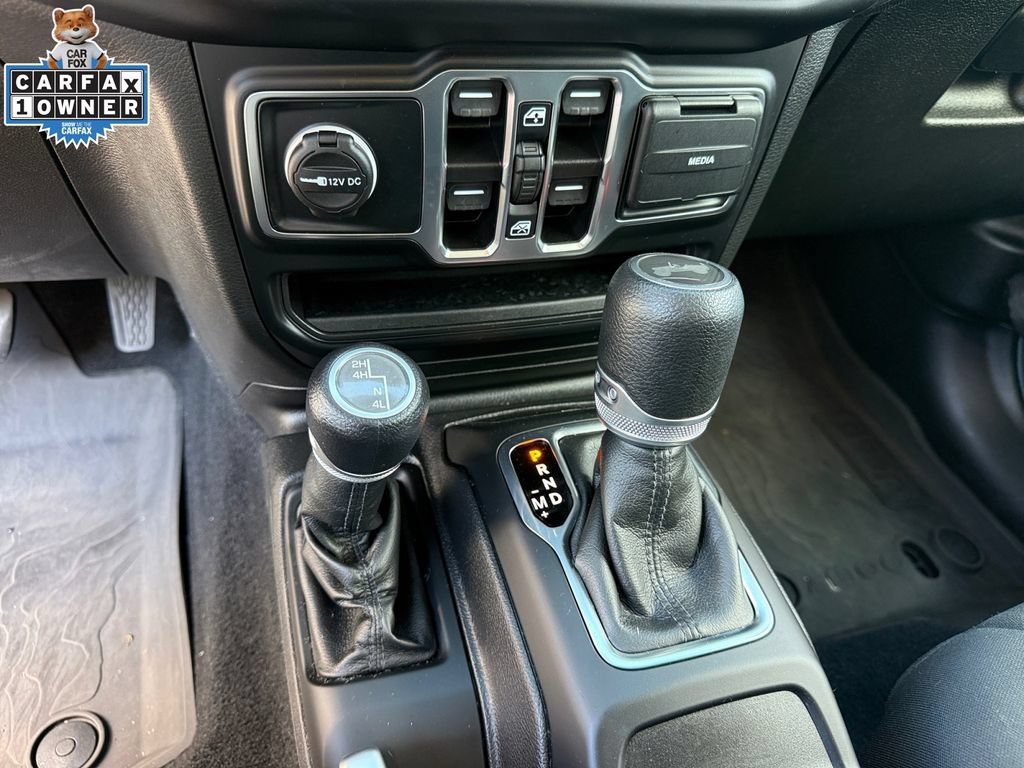 Used 2022 Jeep Wrangler Unlimited Sport AWD/4WD image 13