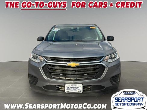 Used 2020 Chevrolet Traverse LS image 2