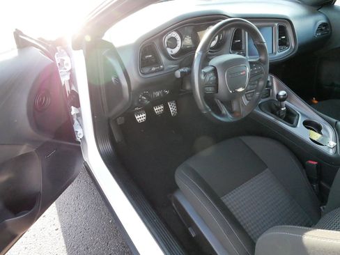 Used 2023 Dodge Challenger R/T w/ T/A Package image 9