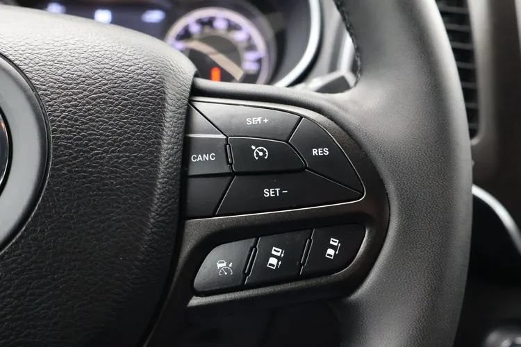 Used 2022 Jeep Cherokee Trailhawk w/ Premium Leather Package AWD/4WD image 23