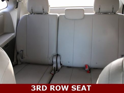 Used 2018 Toyota Sienna Limited image 20