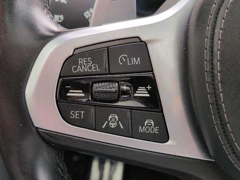 Used 2022 BMW X5 xDrive40i w/ M Sport Package AWD/4WD image 26
