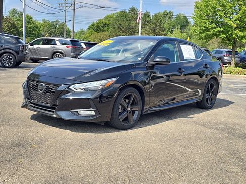 Used 2023 Nissan Sentra SR w/ Midnight Edition Package FWD image 2