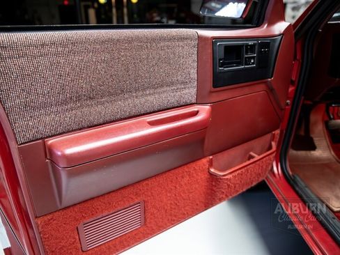 Used 1986 Chevrolet S10 Pickup 4WD image 20