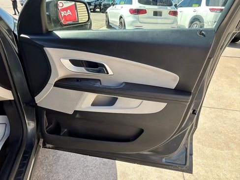 Used 2011 Chevrolet Equinox LS AWD/4WD image 15
