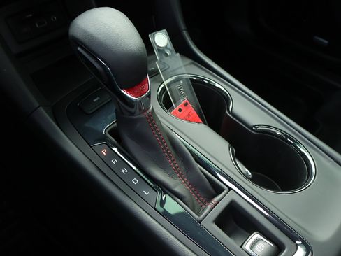 Used 2024 Chevrolet Equinox RS w/ RS Leather Package image 21