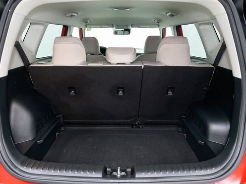 Used 2023 Kia Soul LX image 29