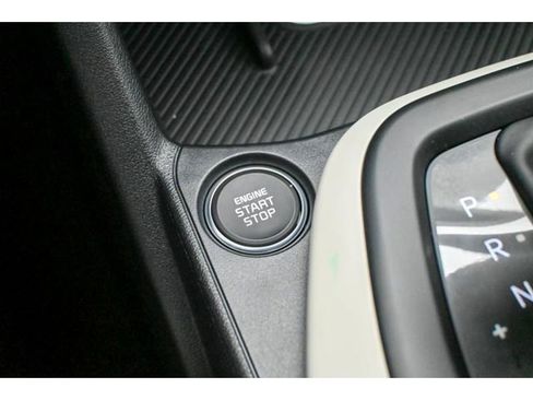 New 2025 Kia K4 GT-Line image 28