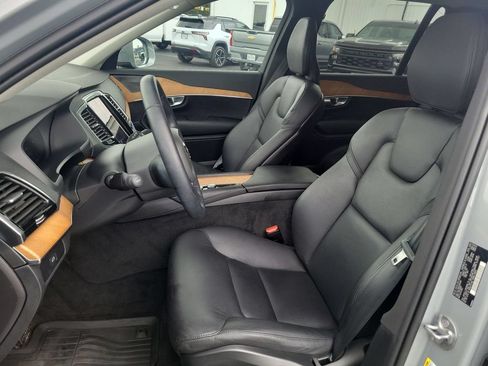 Used 2024 Volvo XC90 B5 Plus w/ Protection Package Premier AWD/4WD image 19