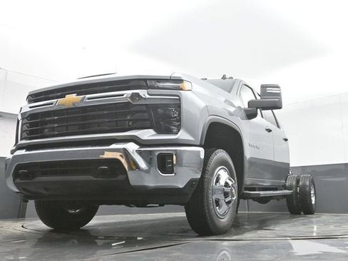 New 2026 Chevrolet Silverado 3500 LT w/ Convenience Package image 44