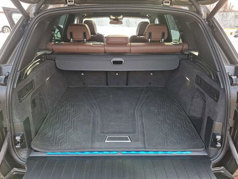 Used 2025 BMW X5 xDrive50e w/ Premium Package image 28