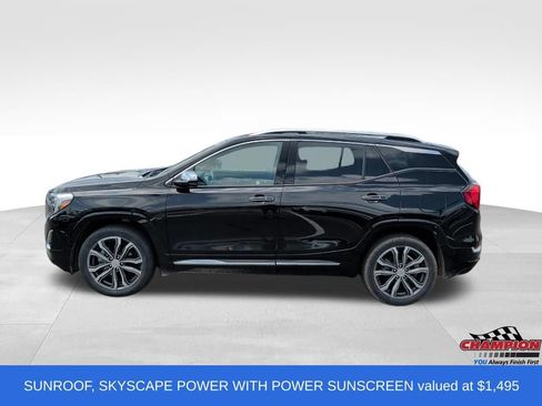 Used 2020 GMC Terrain Denali w/ Denali Premium Package AWD/4WD image 2