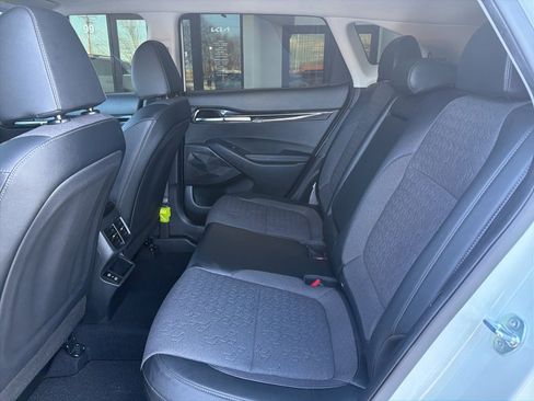 Certified 2025 Kia Seltos S image 21