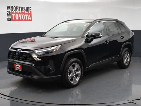 Used 2023 Toyota RAV4 XLE w/ Convenience Package AWD/4WD image 8