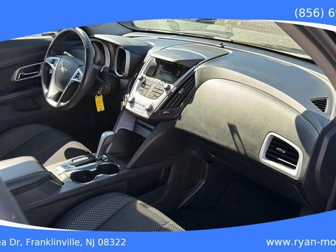 Used 2015 Chevrolet Equinox LT image 18