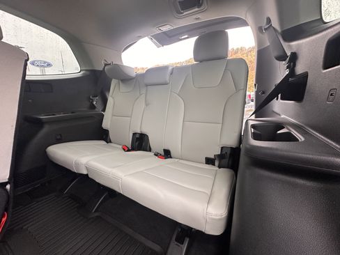 Used 2022 Kia Telluride EX image 28