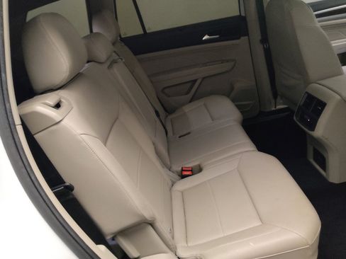 Used 2021 Volkswagen Atlas SE w/ Panoramic Sunroof Package image 19