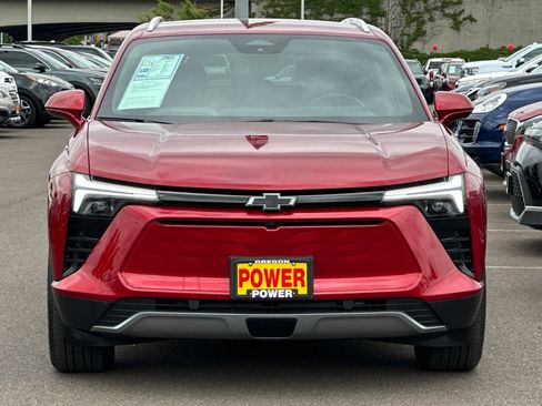 Used 2026 Chevrolet Blazer EV LT FWD image 9