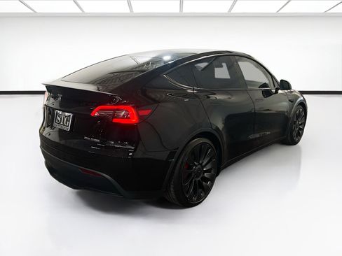 Used 2023 Tesla Model Y Performance AWD/4WD image 4