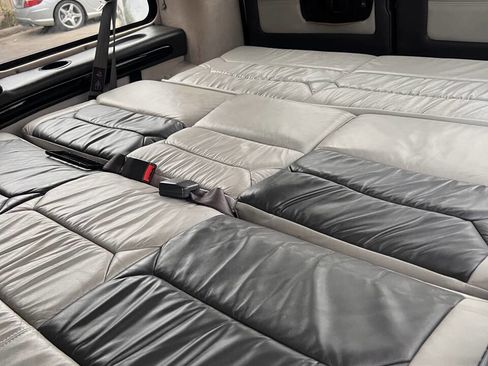 Used 2004 Chevrolet Express 1500 w/ LS Preferred Equipment Group image 17