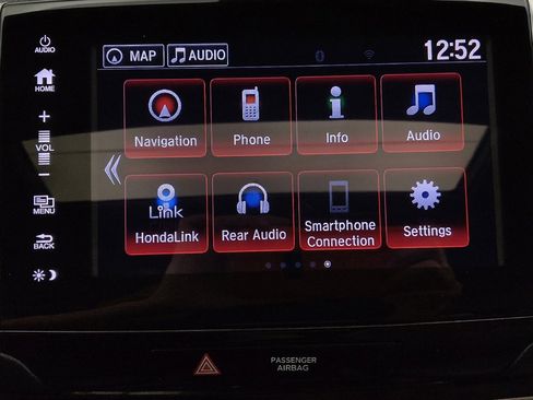 Used 2018 Honda Pilot Touring image 25