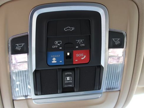 Used 2021 RAM 1500 Limited AWD/4WD image 19