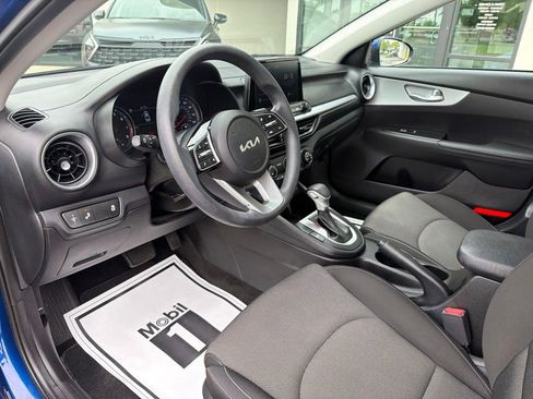 Certified 2023 Kia Forte LXS w/ LXS Technology Package FWD image 24
