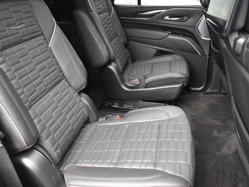 Used 2023 Cadillac Escalade Sport Platinum image 36