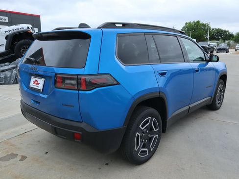 New 2026 Jeep Cherokee Laredo AWD/4WD image 20