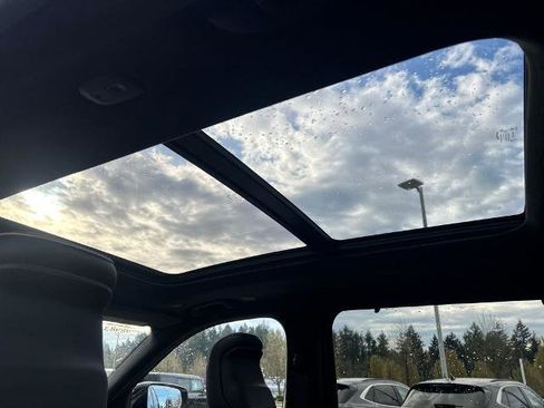 Used 2024 Jeep Grand Cherokee L Summit image 32