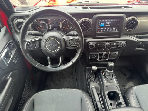 Used 2021 Jeep Wrangler Unlimited Sport AWD/4WD image 13