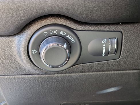 Used 2024 Dodge Durango GT image 16