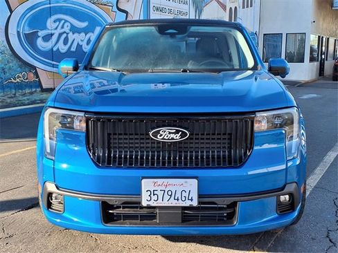 Used 2025 Ford Maverick Lobo image 2