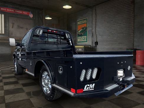 Certified 2018 GMC Sierra 2500 SLE w/ SLE Preferred Package image 5