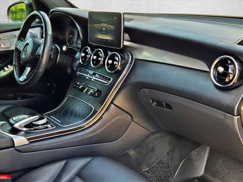 Used 2019 Mercedes-Benz GLC 300 4MATIC Coupe image 23