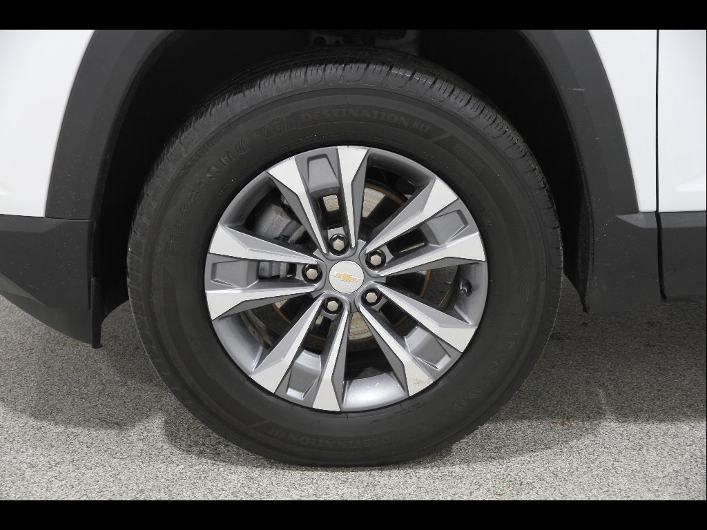 Certified 2025 Chevrolet Equinox LT FWD image 23