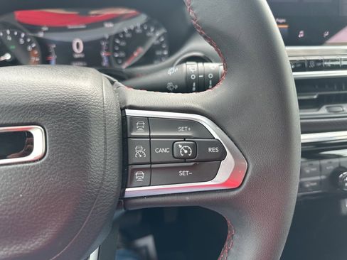 Used 2024 Jeep Compass Trailhawk image 35