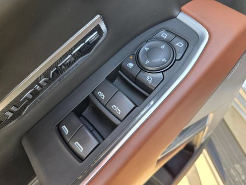 Certified 2025 GMC Sierra 1500 Denali Ultimate AWD/4WD image 20