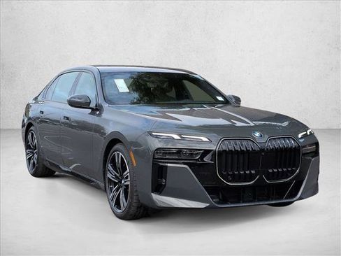New 2026 BMW 760i xDrive w/ Autobahn Package AWD/4WD image 7