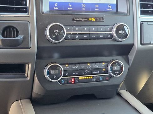 Used 2020 Ford Expedition Max XLT w/ Equipment Group 202A image 21