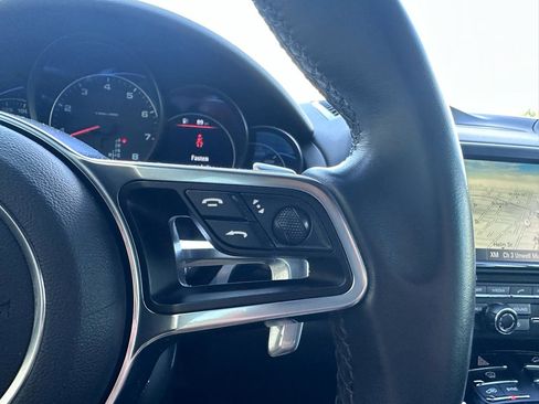 Used 2016 Porsche Cayenne AWD/4WD image 24