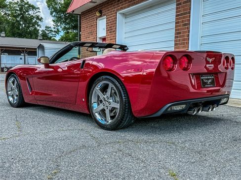 Used 2008 Chevrolet Corvette Convertible w/ Preferred Equipment Group RWD image 23