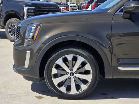 Used 2022 Kia Telluride EX w/ EX Premium Package FWD image 8