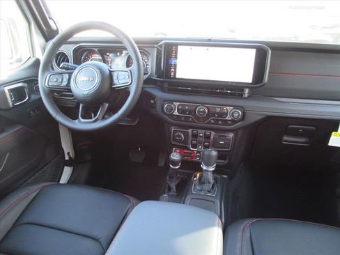 New 2026 Jeep Wrangler Unlimited Rubicon image 13