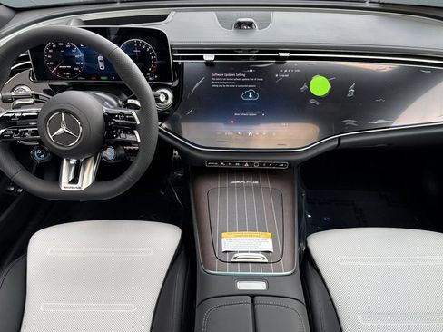 New 2026 Mercedes-Benz E 53 AMG e 4MATIC Sedan image 24