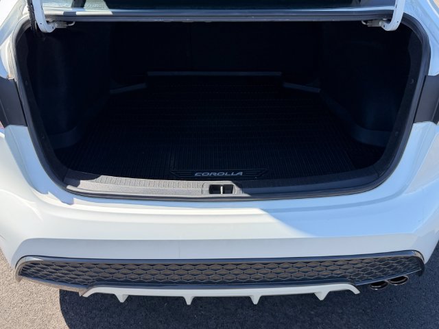 Used 2020 Toyota Corolla SE w/ SE Premium Package FWD image 5